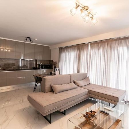Ferienwohnung Μεζονέτα Με Θέα Στο Πάρκο Σταύρος Νιάρχος One Athen Exterior foto