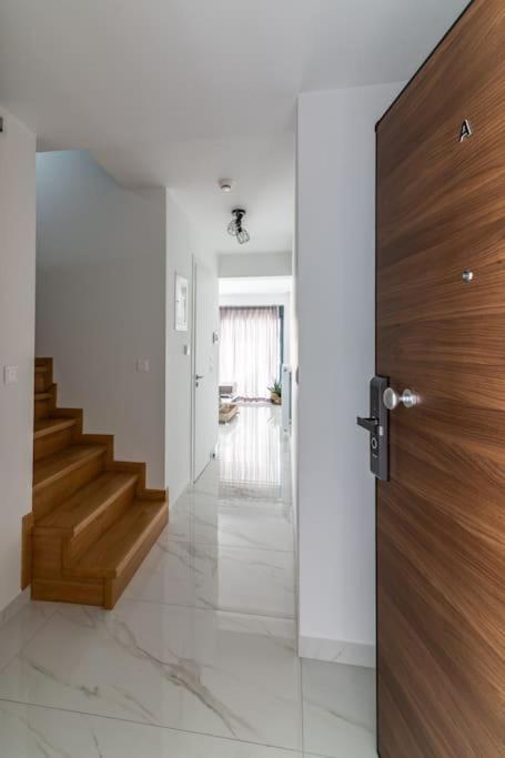 Ferienwohnung Μεζονέτα Με Θέα Στο Πάρκο Σταύρος Νιάρχος One Athen Exterior foto