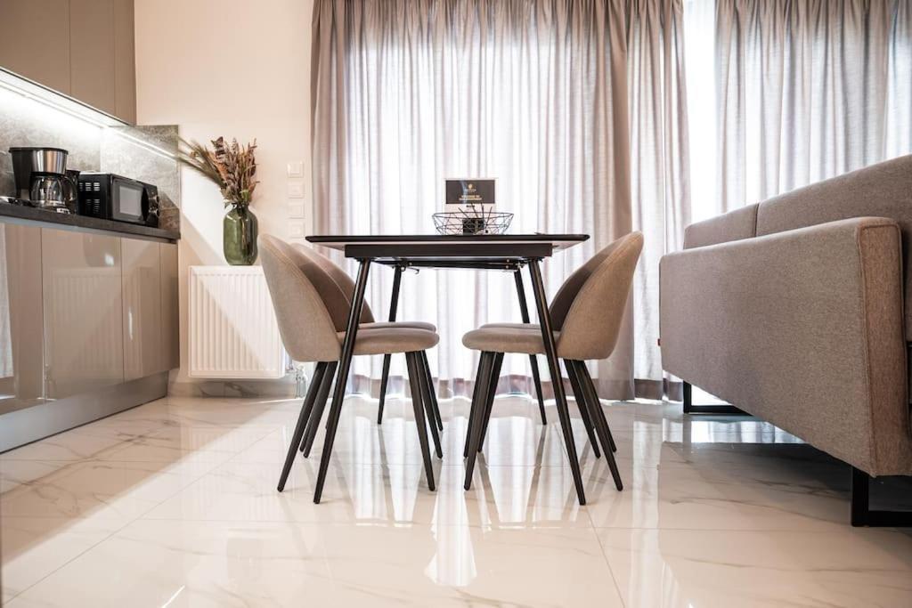 Ferienwohnung Μεζονέτα Με Θέα Στο Πάρκο Σταύρος Νιάρχος One Athen Exterior foto