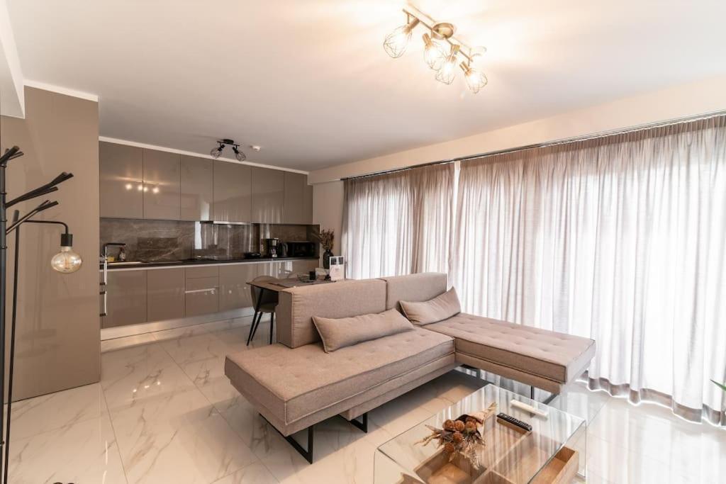 Ferienwohnung Μεζονέτα Με Θέα Στο Πάρκο Σταύρος Νιάρχος One Athen Exterior foto
